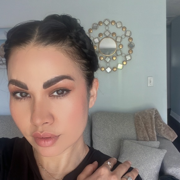 Meet your Posher, Khatera - Picture 1 of 1